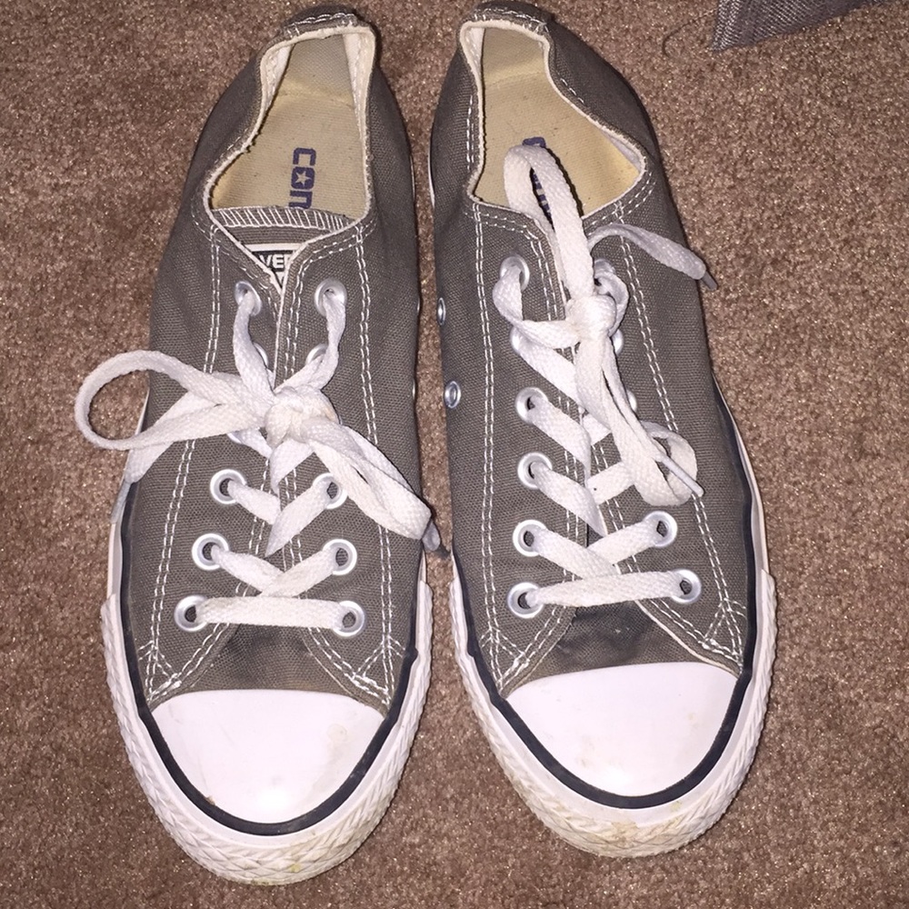 Grey converse